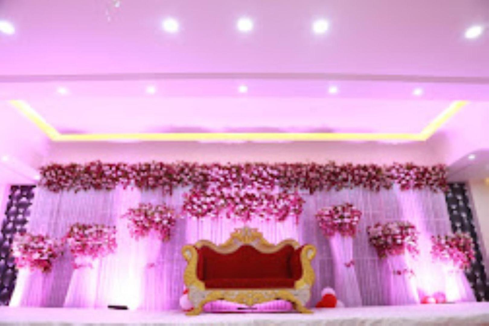 Guru Dev Palace Hotel & Lawn,Ayodhya 外观 照片